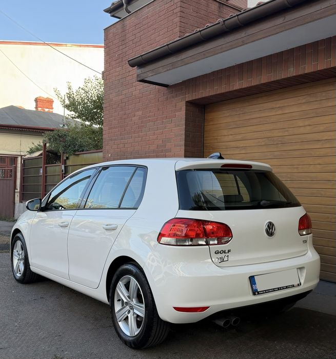 VOLKSWAGEN Golf 2011 — imagine 4