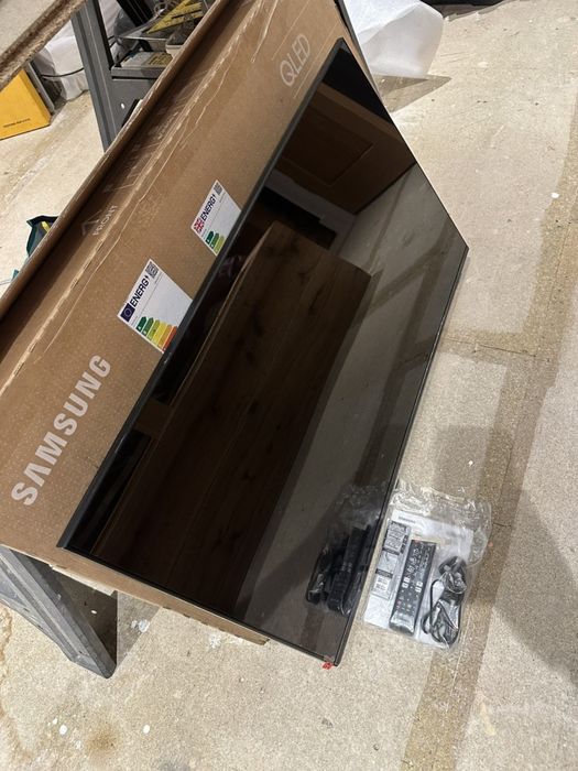 НОВ Samsung 43” Inch 4k QLED Q7F2 Smart Ai chip TV – QE43Q7F2 смарт телевизор