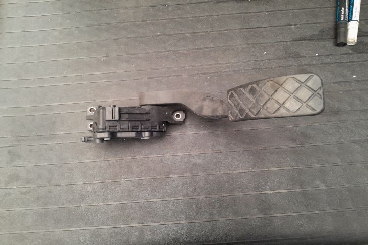 Pedala acceleratie 1J1721503J 1J1721503J Volkswagen VW Bora 1 [1998 -