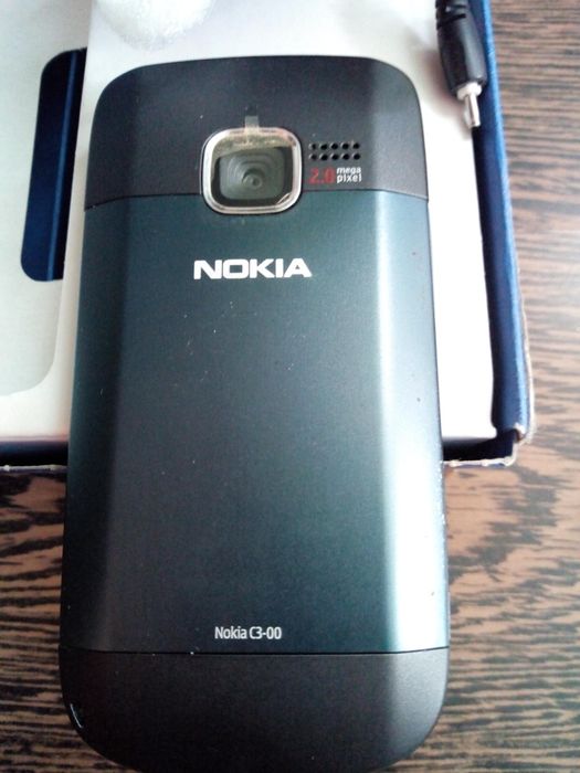 Смартфон Nokia Lumia 800, Nokia C3