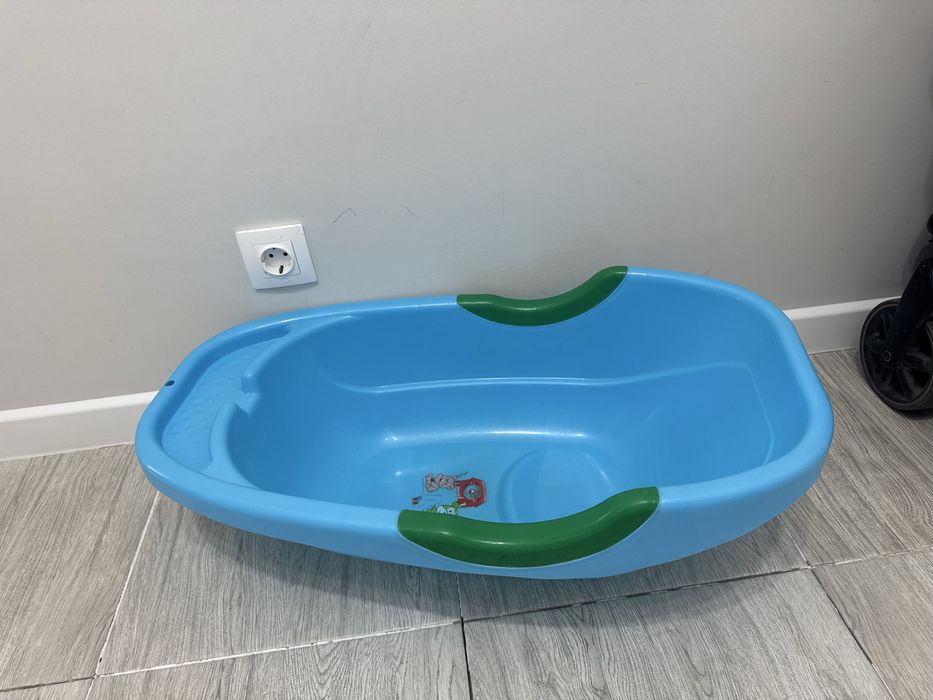Детское кресло/ ванночка/кокон/игрушка