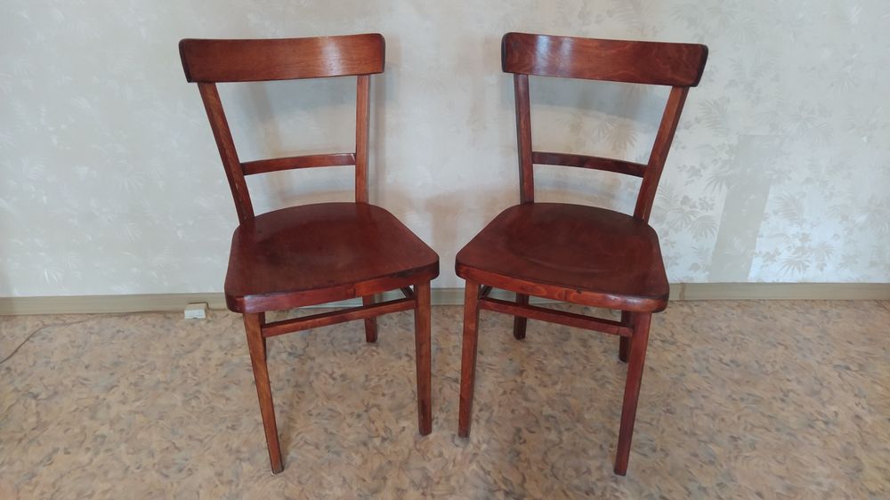 Два стула деревянных СССР.