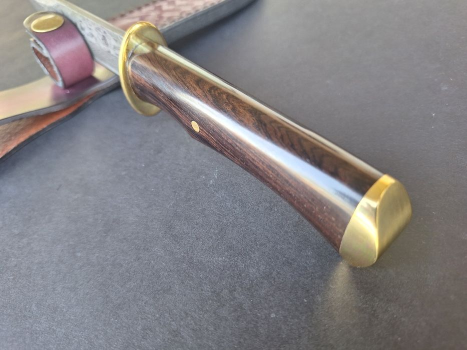 Ловен нож-дамаска стомана VG10 с кожена кания