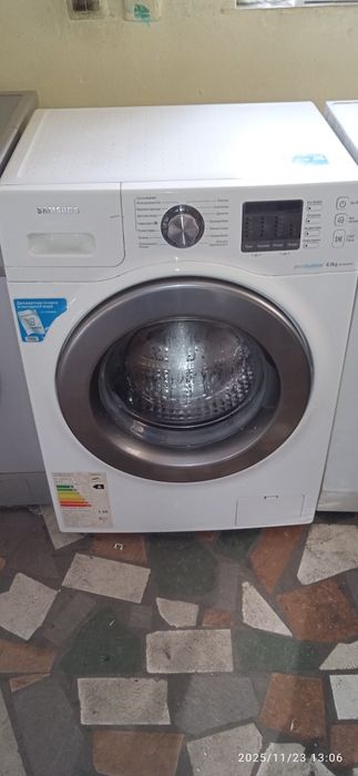 Продам стиральную машину Самсунг 8кг.