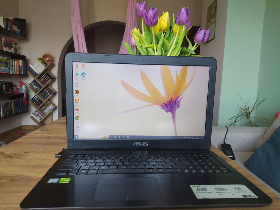 Лаптоп Асус K556QU