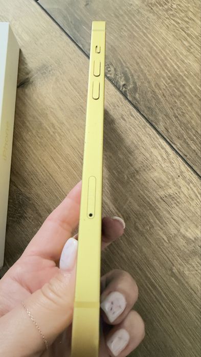 iPhone 14 plus Galben