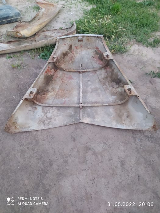 Продам кузовные запчасти от антиквариат авто "зим"