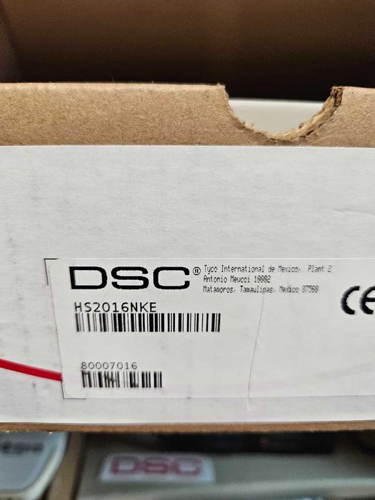 Centrala alarma antiefractie DSC NEO-HS2016NKE+ tastatura NEO HS2LCD + Traf