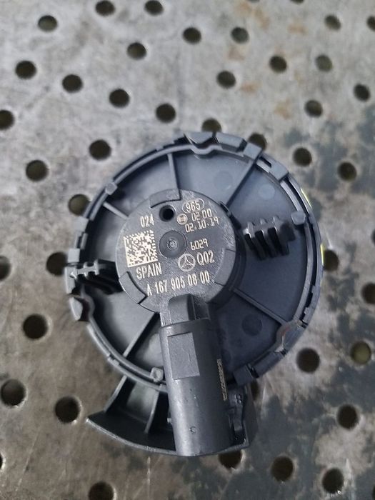 Senzor impact stanga fata mercedes b class w247 a1679050800