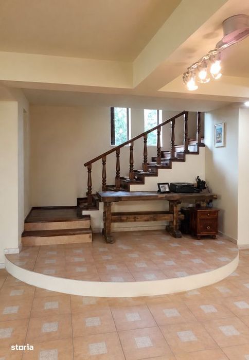 Casa individuala, 350 mp, zona Sasar