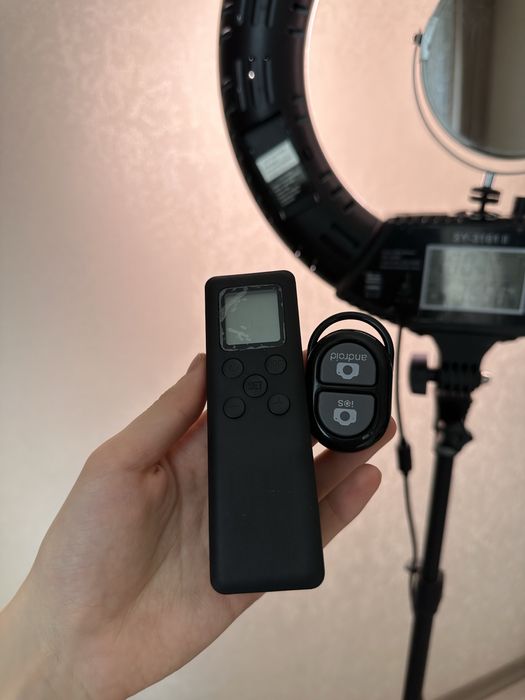 Продам кольцевую лампу