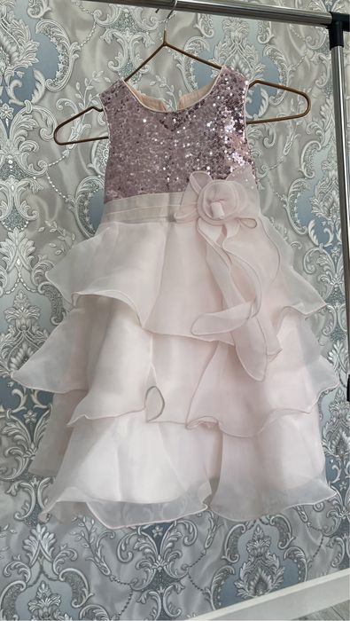 Продам детские вещи