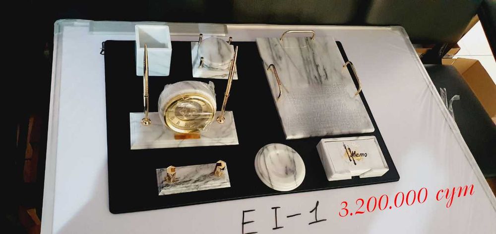 Настольный набор для руководителей мраморный белый цвет Скидки !!!