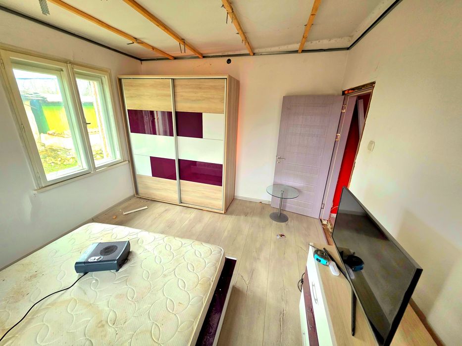 Продавам спалня комплект