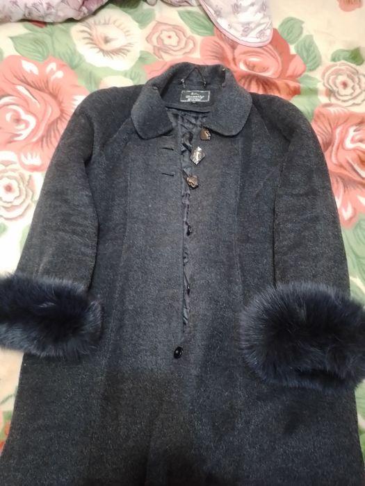 Продам пальто в хорошем состоянии