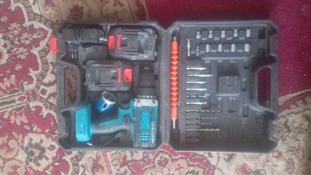 Продам шуроповерт