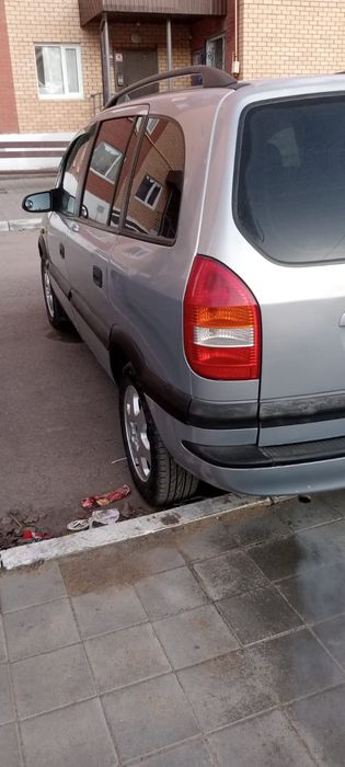 Продам Опеля Земфиру
