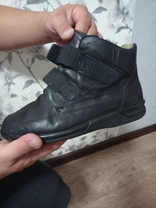 Продаю мужские сапоги