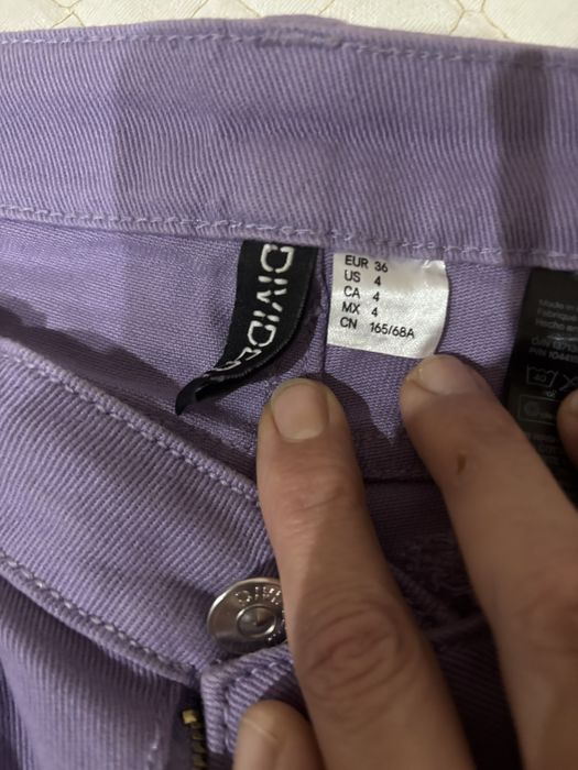 Лот в лилаво и бяло