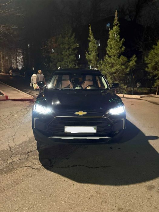 Трекер 2 Примьер 2022 года. 62 000 км. Чёрная. 14 500 у.е. Срочно