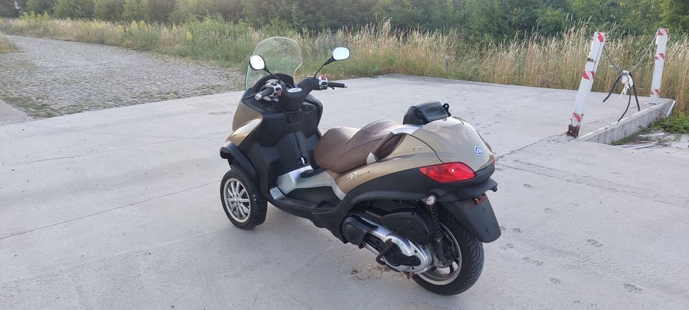 Piaggio mp3 500 LT cat. B