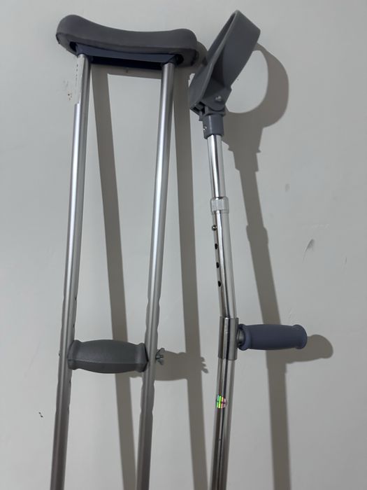 Продам кастыли почти новый