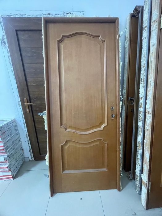 Продам срочно двери межкомнатные