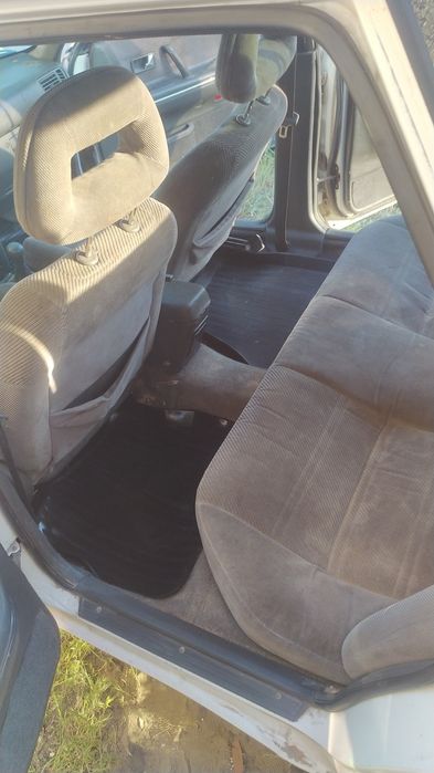 Продам машину Мазда 626