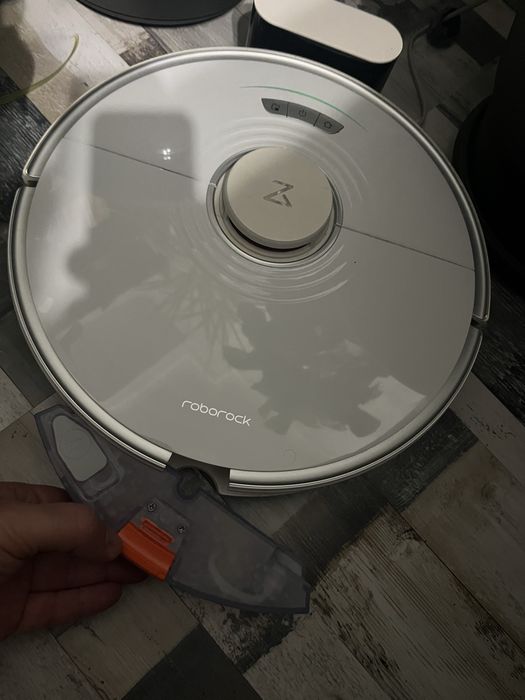 Roborock S7  робот прахосмукачка
