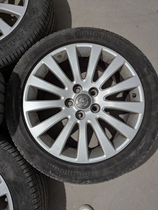 Джанти с гуми 245/45/R18 Continental UltraContact за Opel