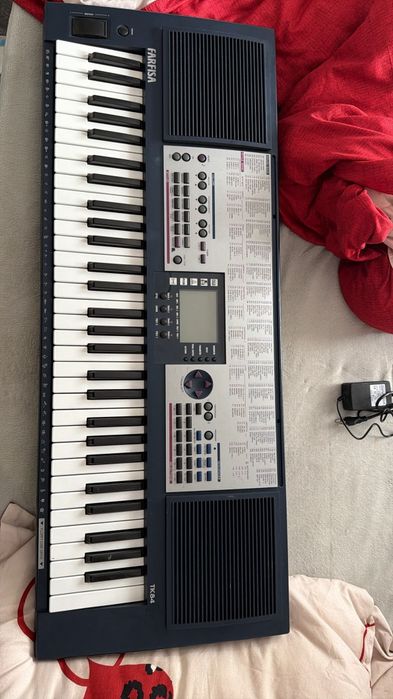 Orgă farfisa tk84