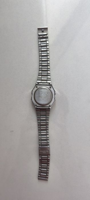 часы. от. casio.