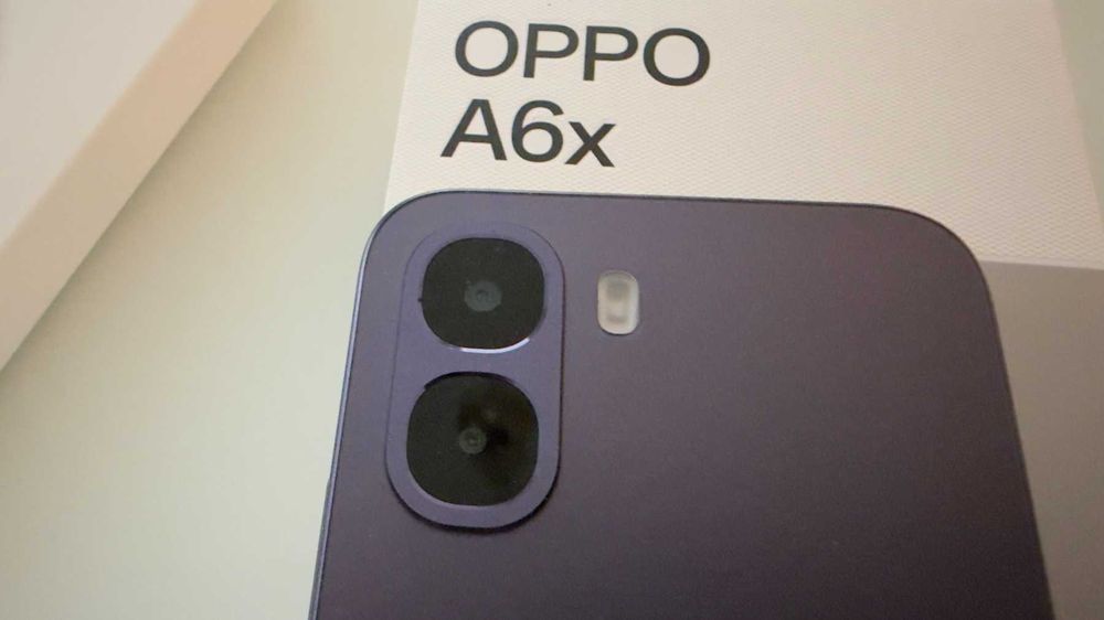 Мобилен телефон OPPO A6x Black Purple