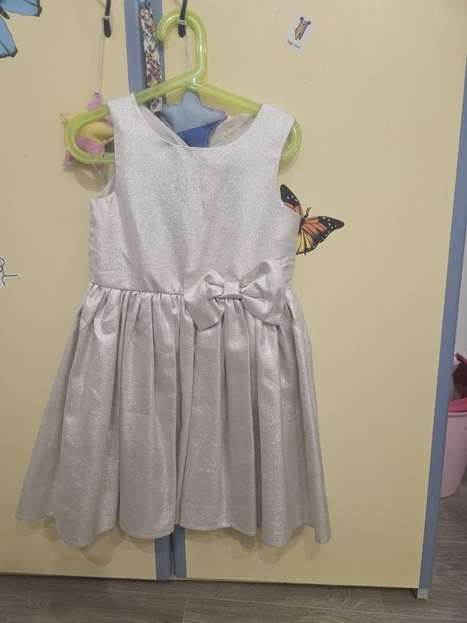 Rochie argintie H&M 5 6 ani