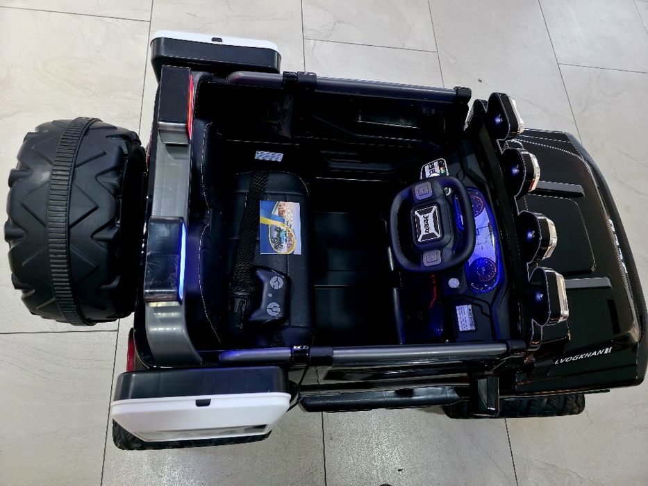 Yangi katta ikki kishilik baquvvat bolalar elektromobili sotiladi