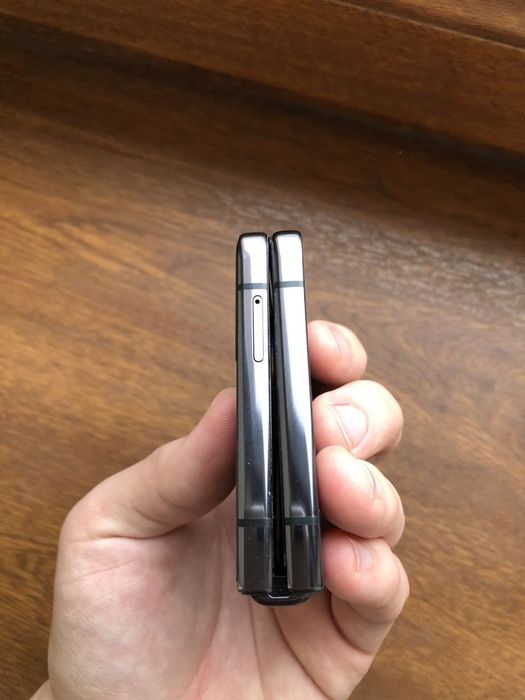 SAMSUNG z flip 4 Sotladi