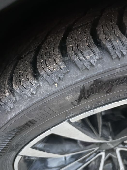 Продам оригинал титанку с резиной