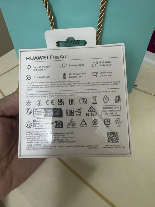 Новые наушники HUAWEI