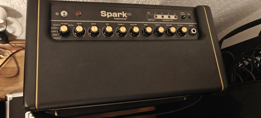 Spark amp 40 amplificator chitara