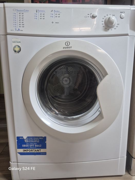 Masina de uscat haine Indesit