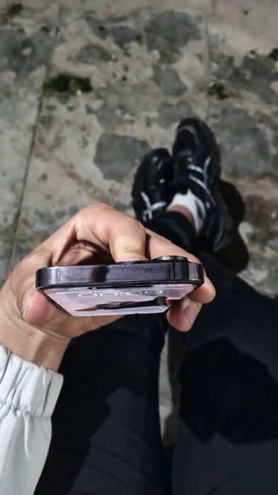 Продам Айфон 14 про