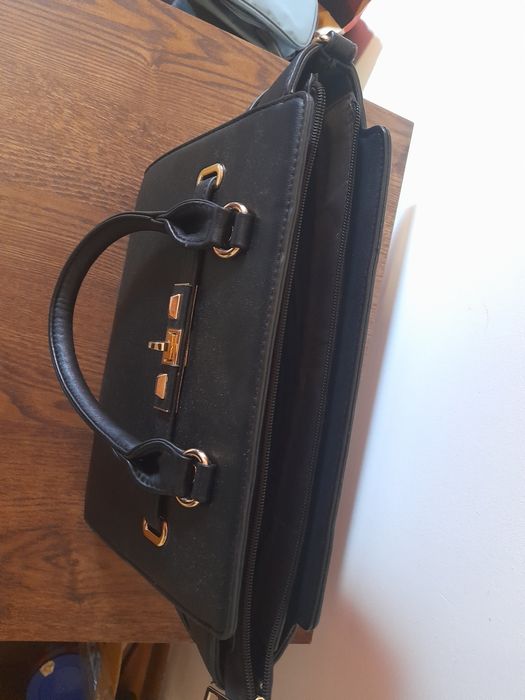 Geantă damă LC WAIKIKI din piele ecologică, culoarea negru