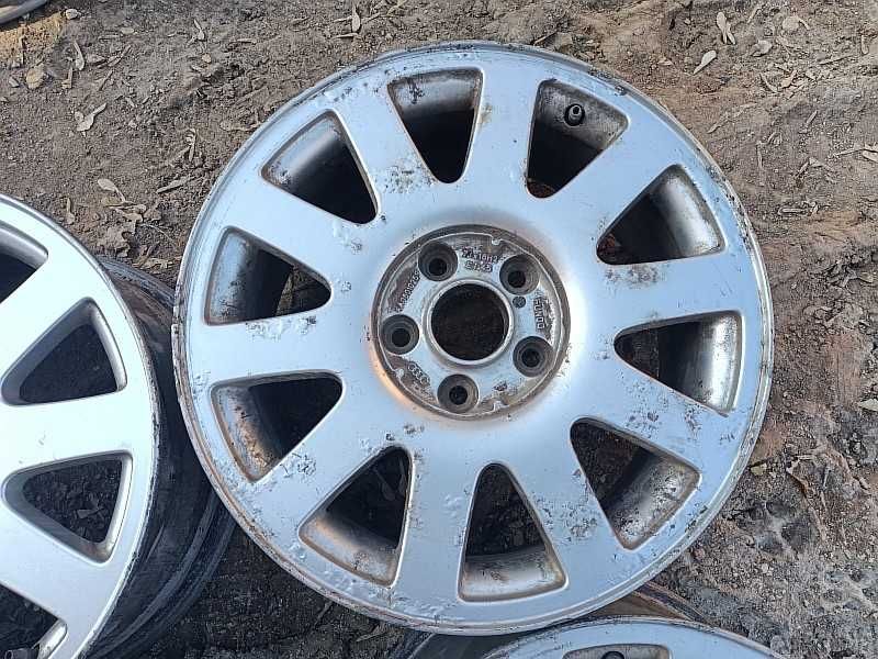 Продам оригинальные легкосплавные диски на автомашину Ауди