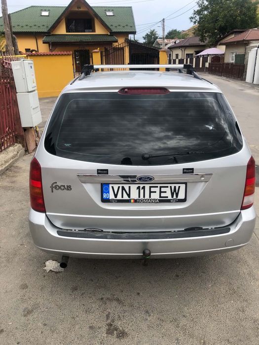 Vând Ford focus 1.6 benzina  gpl