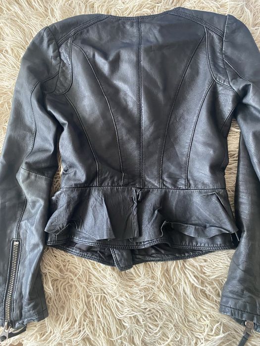 Дамско кожено яке