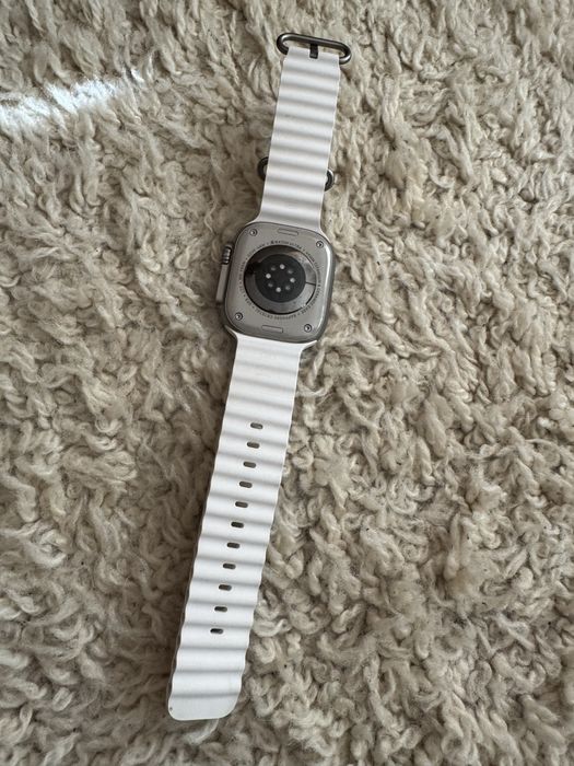 Продавам Apple watch ultra 2