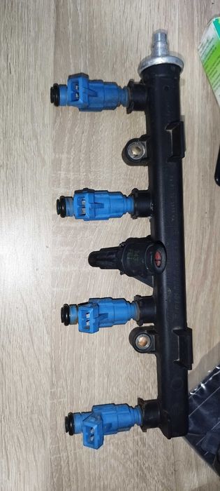 Комплект бензинови дюзи / инжектори Bosch 0280155816 за Fiat / Lancia 1.2 16V