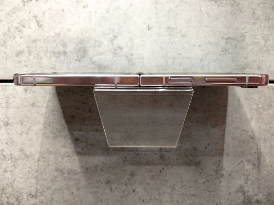 Л! Samsung Z Flip 5 8/256 Перфектен