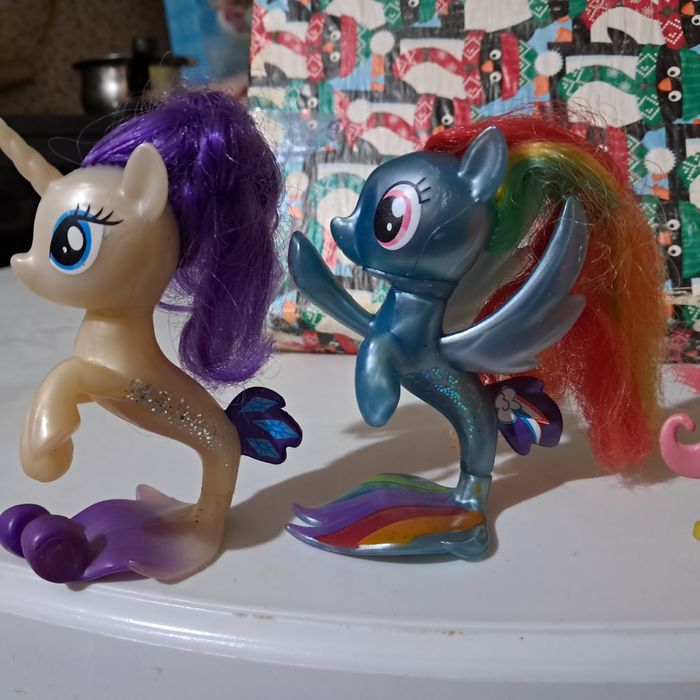 Понита с коси и опашки