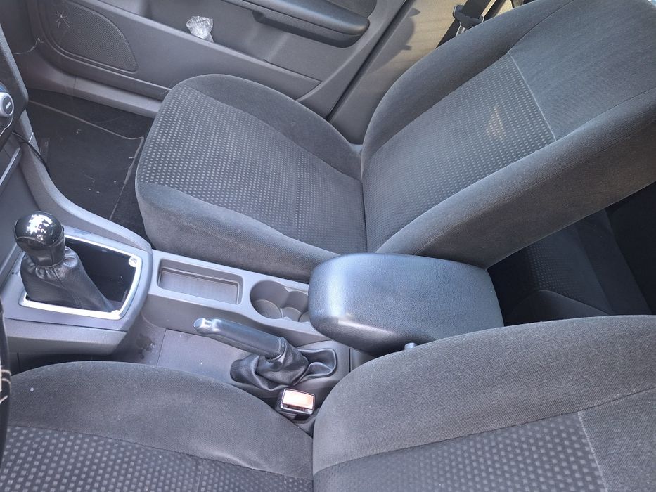 Dezmembrari Ford Focus 2 1.8 tdci an 2007